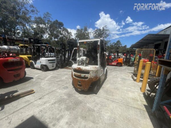 Used Nissan 2.5T LPG Forklift - Image 3